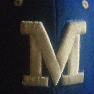 Meet your Posher, Earl